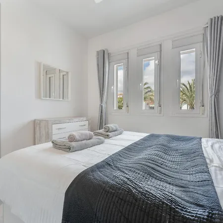 203 Arruzafa Sea View Apartman