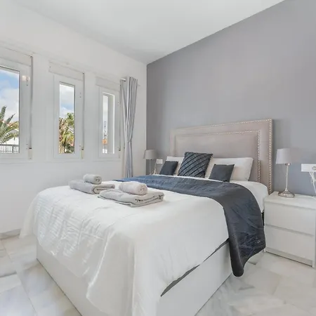 Apartman 203 Arruzafa Sea View Málaga