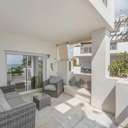 203 Arruzafa Sea View *