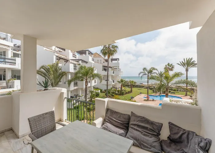 203 Arruzafa Sea View